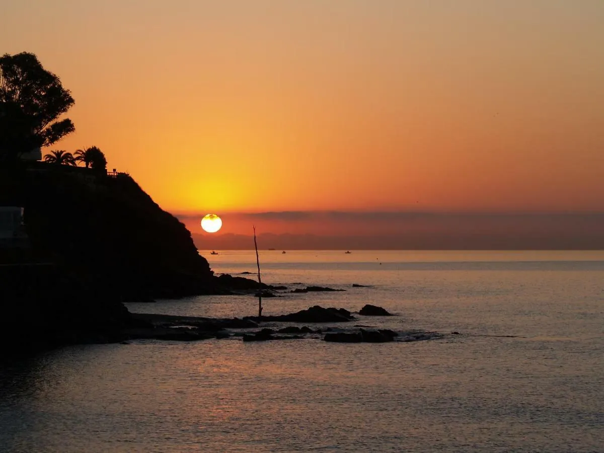 Malibu - “Vive En La Playa” “Live On The Beach” Benalmadena Spain